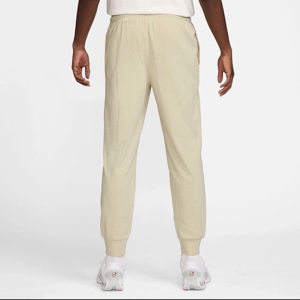 Nike Men's Beige Jogger Pants Elastic Waist Pockets Size XL FQ4330-229 - Picture 2 of 5